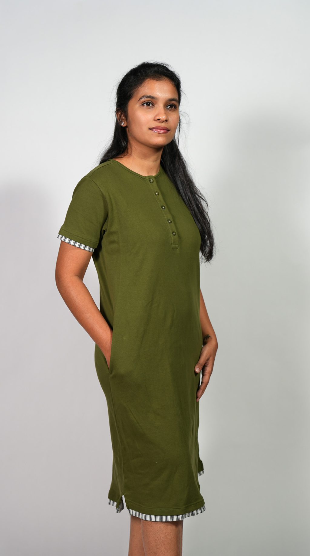 Olive Ridley - MommyTee